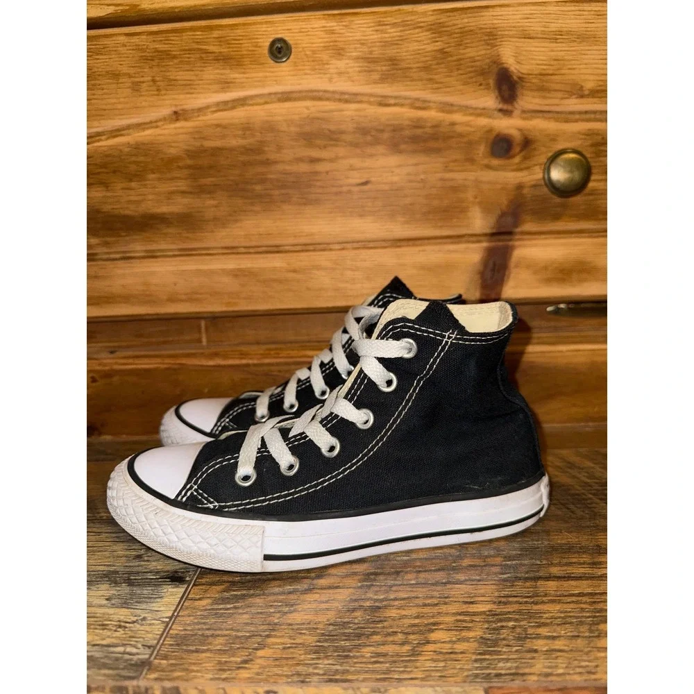 Converse Chuck Taylor All Star High Top Black Sneakers 3J231 Kids Size 13 Youth